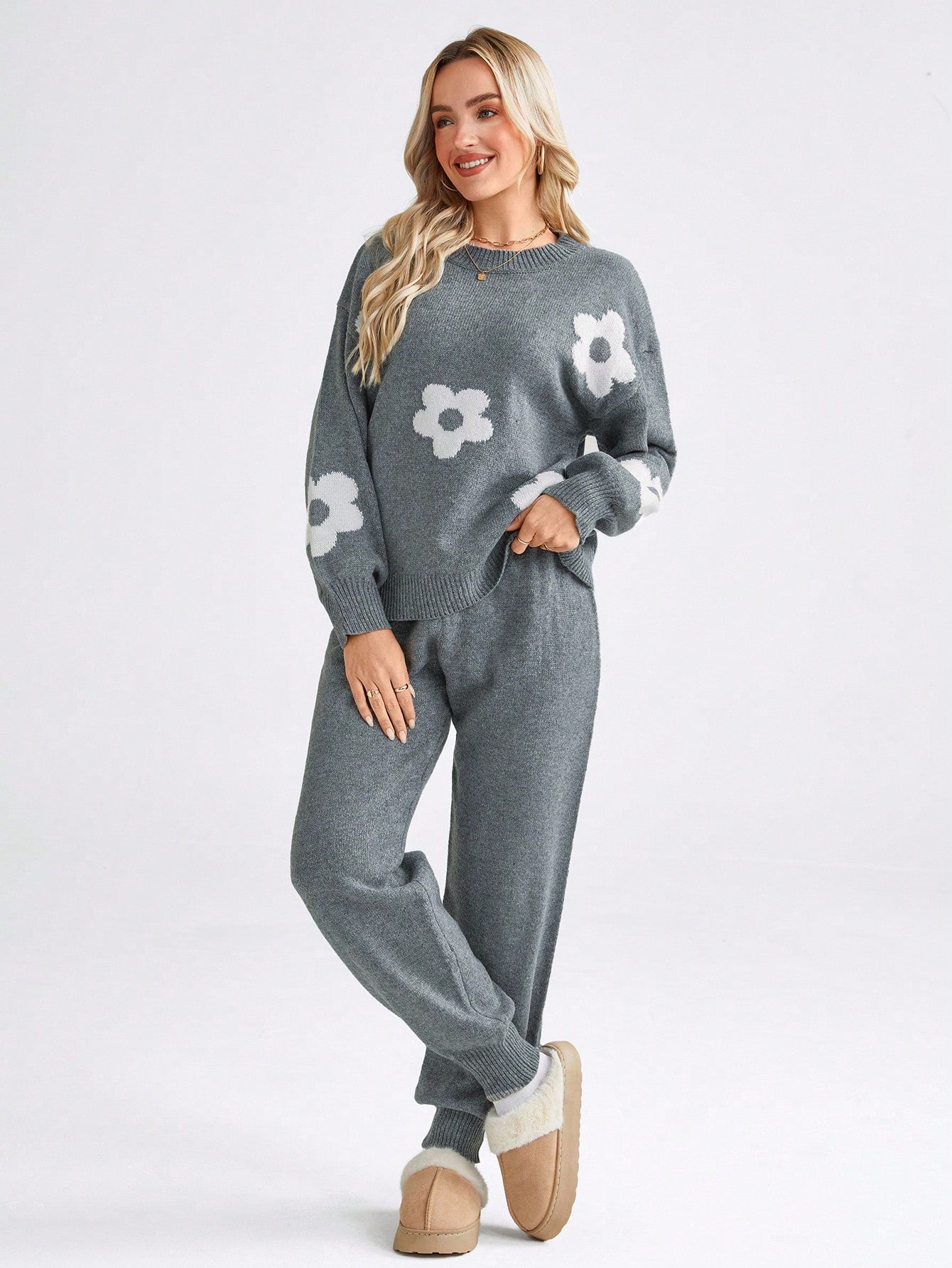 2pcs Women Crochet Flower Pullover Sweatshirt & Long Pants Set